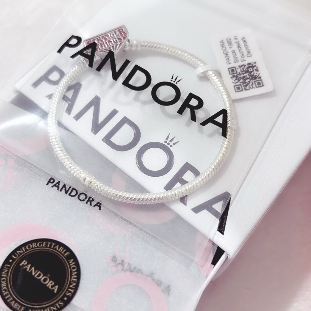 PANDORA MOMENTS Stranger Things Clasp Snake Chain Bracelet (18cm|7.1”) w/box - Picture 3 of 10